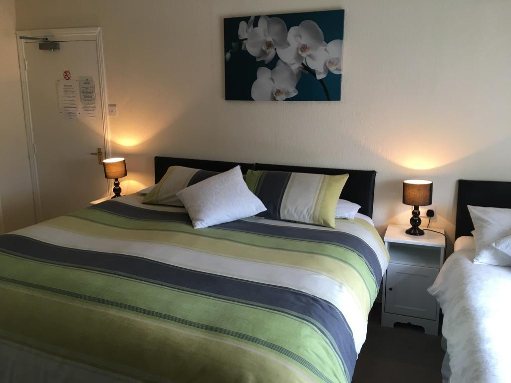 Bentons Guest House Cheltenham Ruang foto