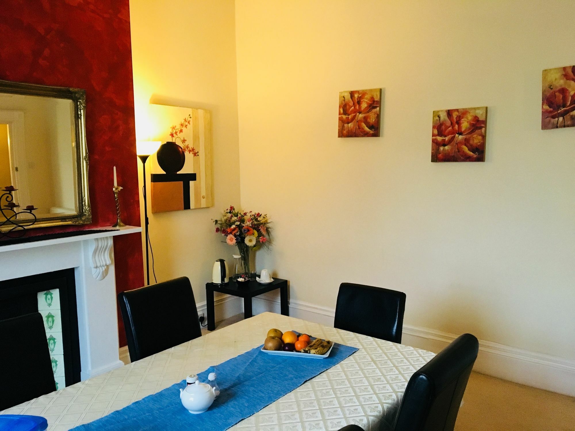 Bentons Guest House Cheltenham Bagian luar foto